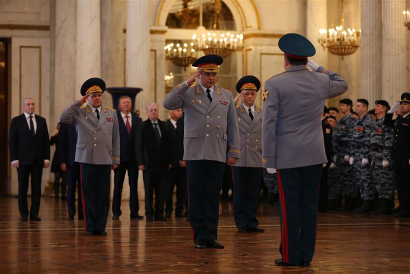 Церемония передачи штандарта новому командующему Северо-Западным округом войск Национальной гвардии Российской Федерации